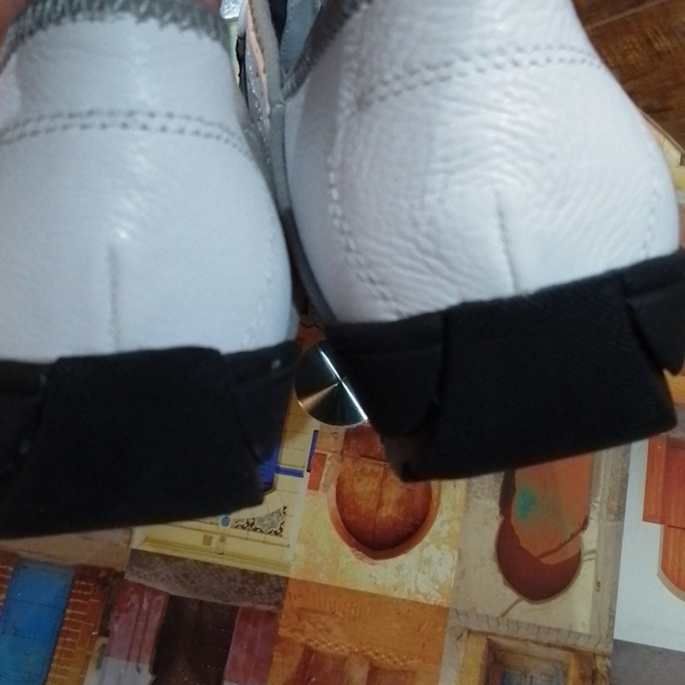 Liz Claiborne 9.5 Riva leather upper trainers - Picture 4 of 8